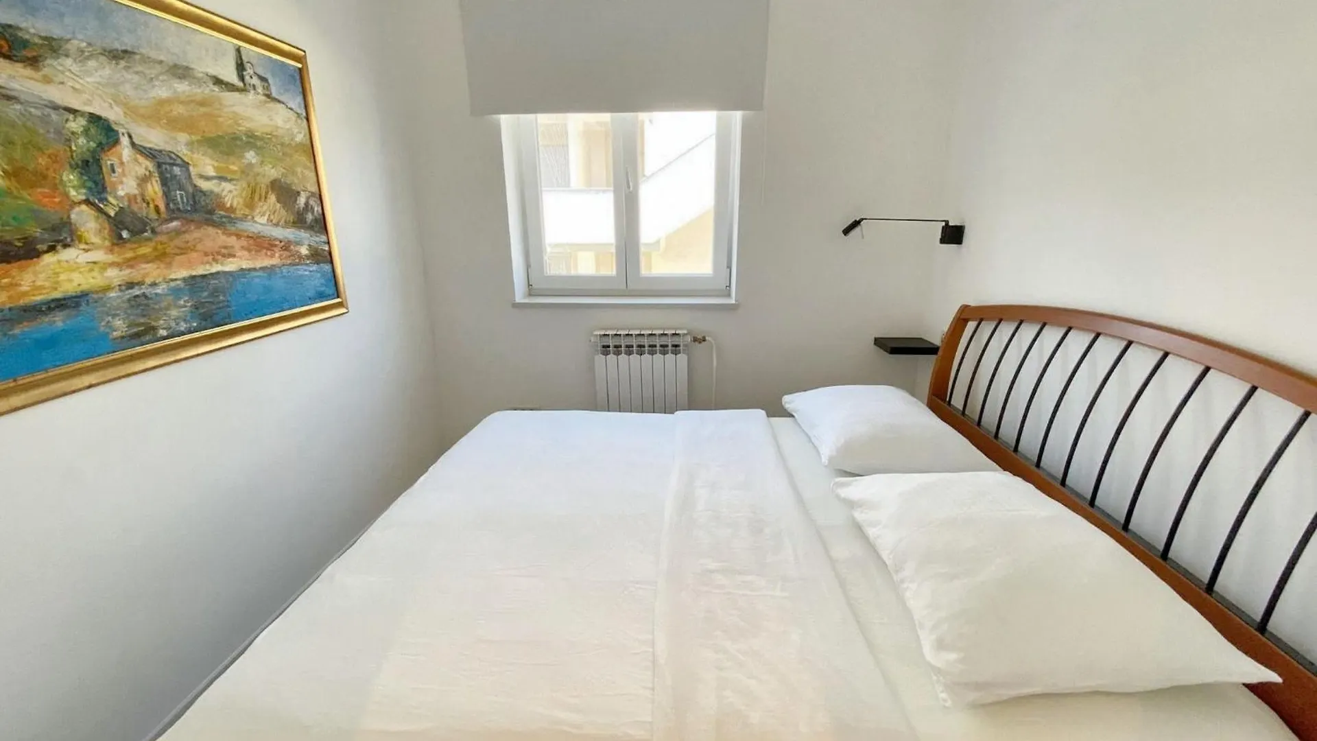 Cosy Apartment In Novigrad With Balcony And Garden View 40 M²  Novigrad Istria